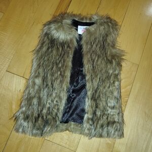 Place Faux Fur Vest - Tan and Black